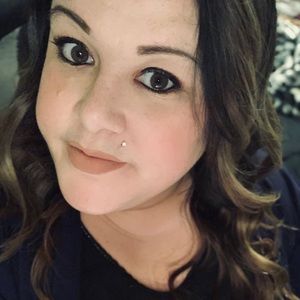 Meet your Posher, Liz